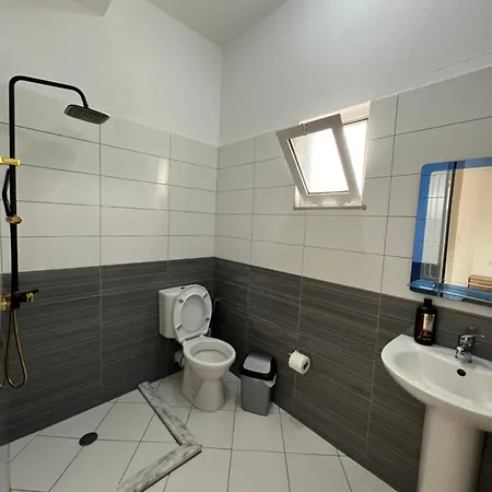 Apostoli Hotel Permet